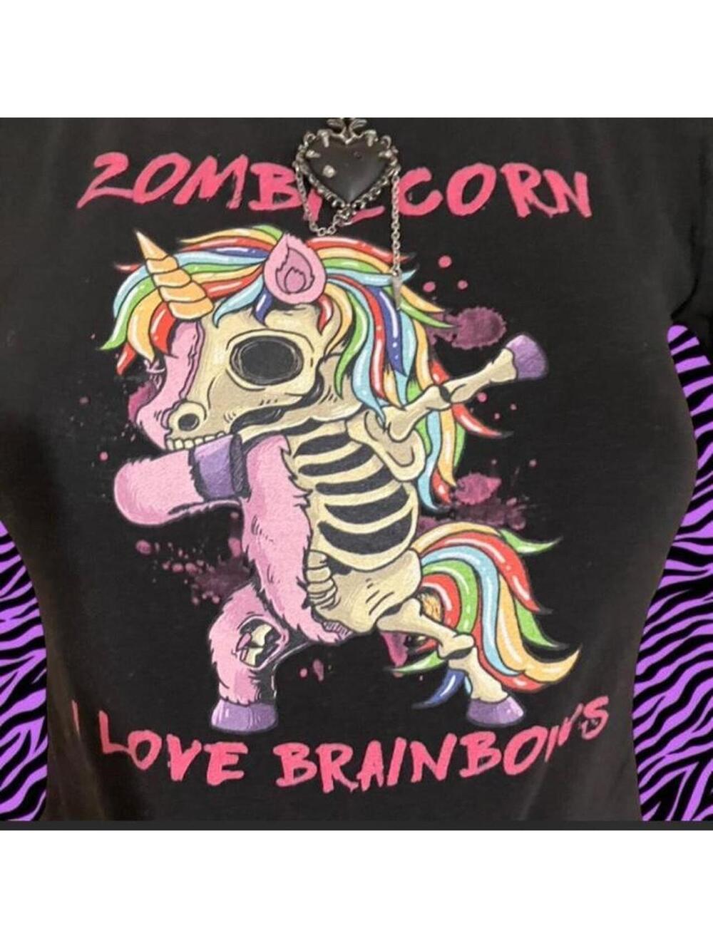 This shirt is amazing!!! Y2k vintage